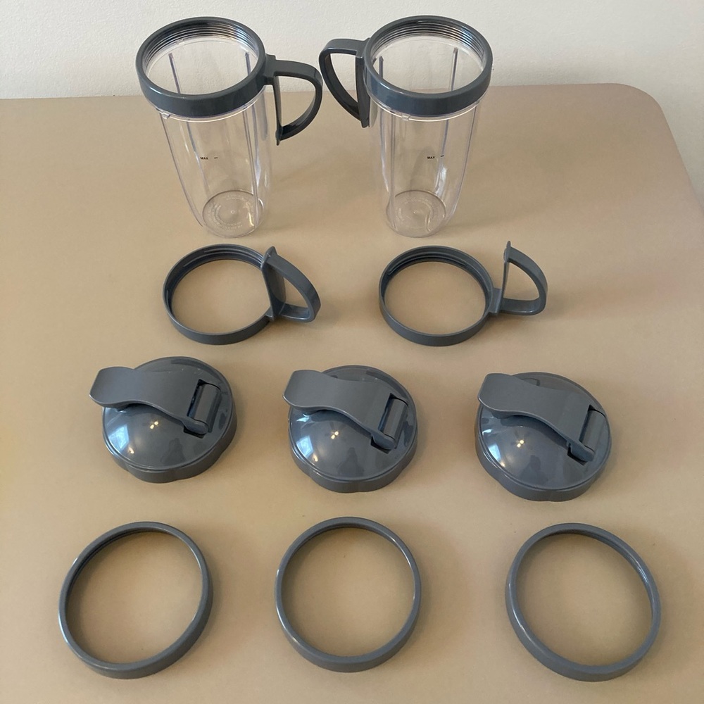 NutriBullet Pro 900W parts, 12 pc. lot -- (2) 32oz cups, (3) flip top lids +more